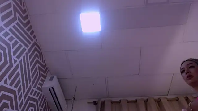 SashaDurante online show from 6, 4, 2026