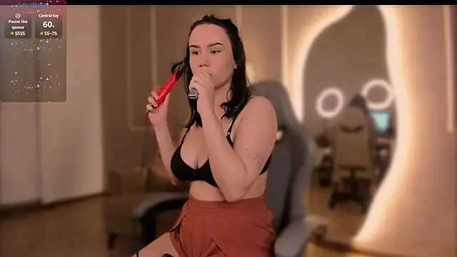 Alisia Mars online show from 8, 3, 2025