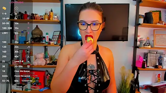 MissJudith online show from 18, 2, 2025