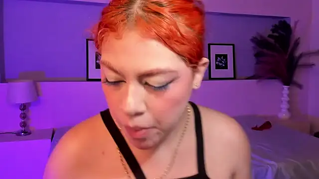 SelenaKnight online show from 5, 3, 2025
