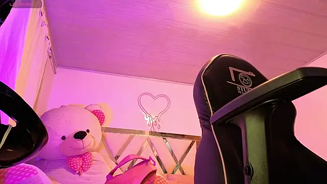 Laylafoxy tay online show from 24, 9, 2025