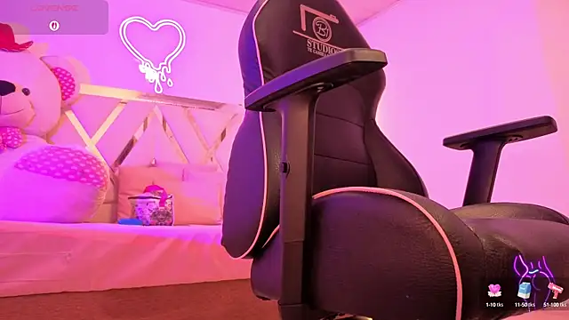 Laylafoxy tay online show from 13, 10, 2025