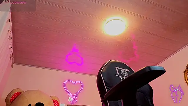 Laylafoxy tay online show from 20, 9, 2025