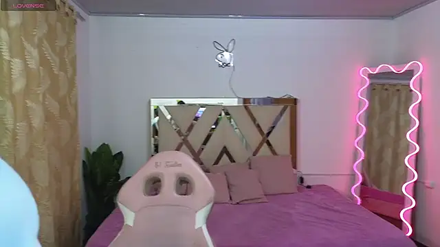 Laylafoxy tay online show from 14, 3, 2025