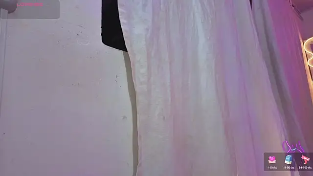 Laylafoxy tay online show from 24, 11, 2025