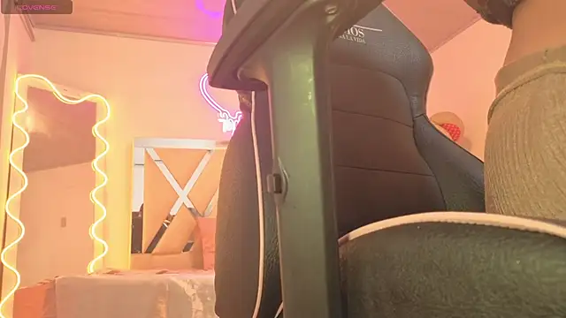 Laylafoxy tay online show from 25, 10, 2025