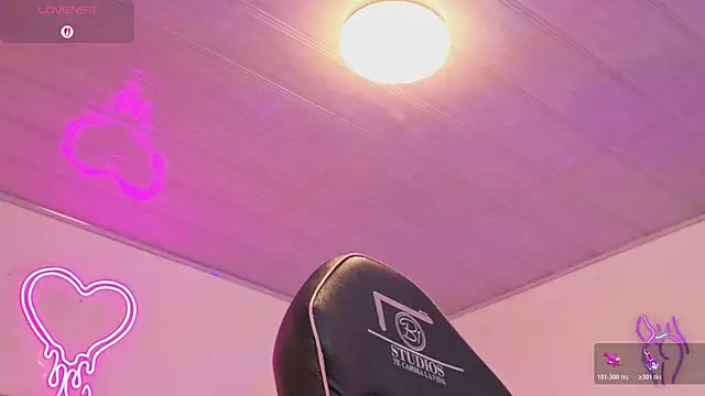 Laylafoxy tay online show from 14, 11, 2025