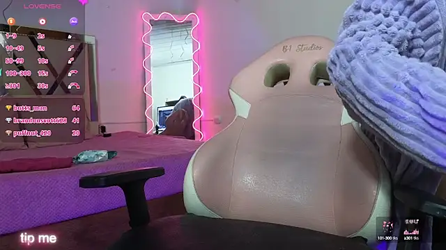 Laylafoxy tay online show from 22, 3, 2025