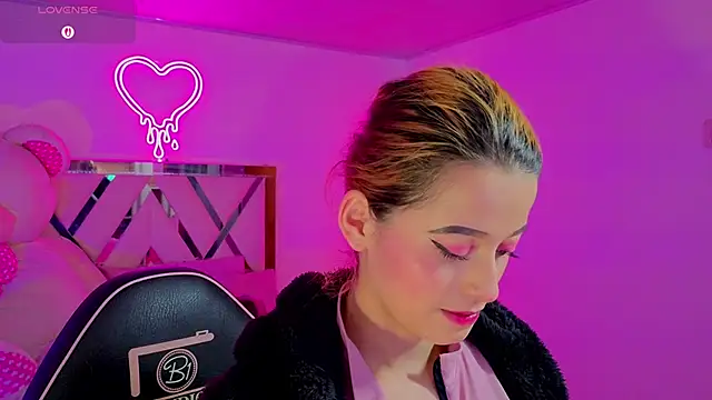 Laylafoxy tay online show from 19, 9, 2025