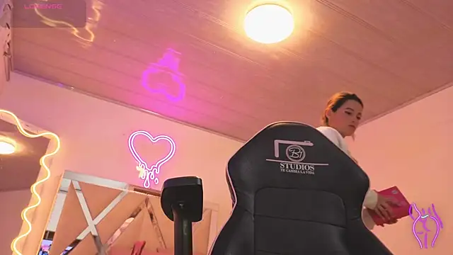 Laylafoxy tay online show from 22, 10, 2025