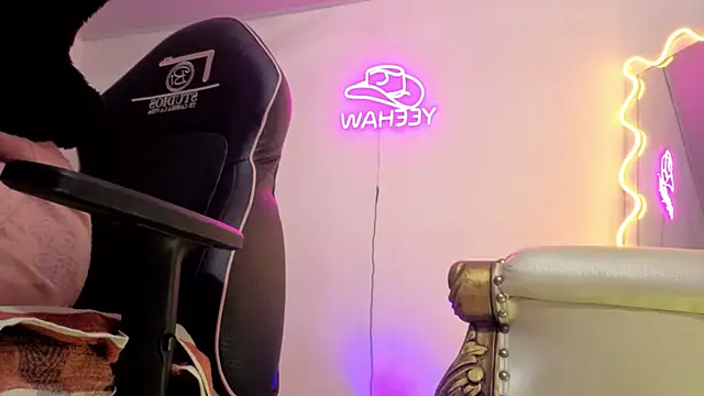 Laylafoxy tay online show from 14, 3, 2026