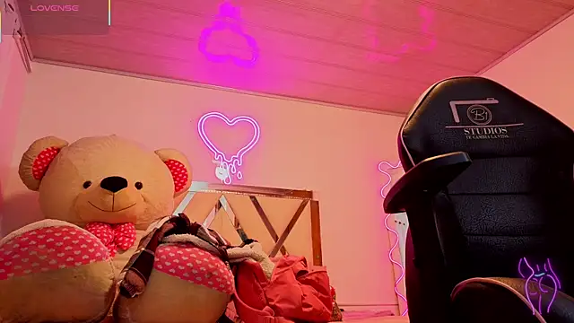 Laylafoxy tay online show from 17, 9, 2025