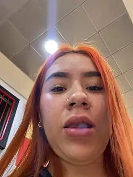 Im Valen Cute online show from 25, 2, 2025