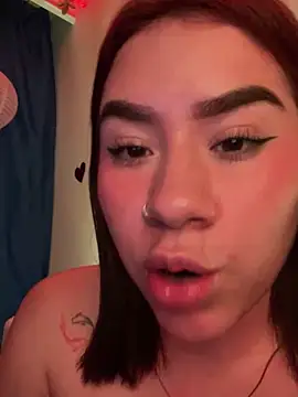 Im Valen Cute online show from 15, 3, 2025