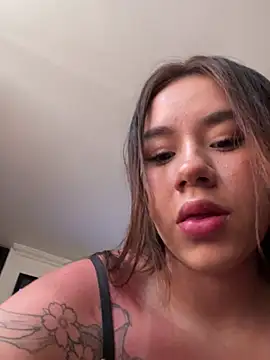 Im Valen Cute online show from 24, 3, 2026