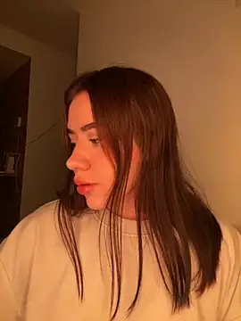 Im Valen Cute online show from 8, 10, 2025