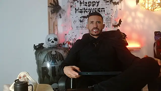 Reiko 85  online show from 24, 10, 2025