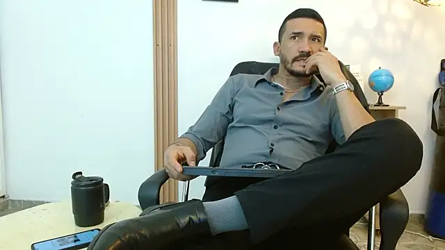 Reiko 85  online show from 4, 10, 2025