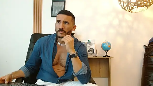 Reiko 85  online show from 24, 9, 2025