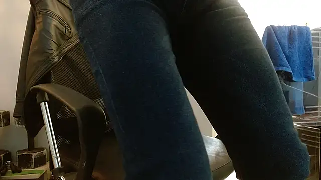 Reiko 85  online show from 7, 10, 2025