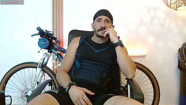 Reiko 85  online show from 14, 1, 2026