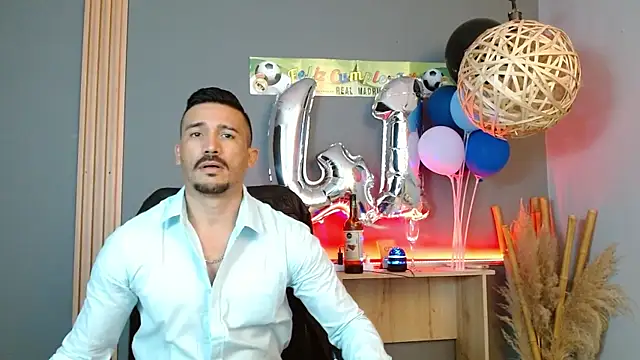 Reiko 85  online show from 22, 4, 2026