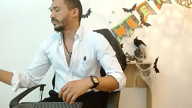 Reiko 85  online show from 9, 10, 2025