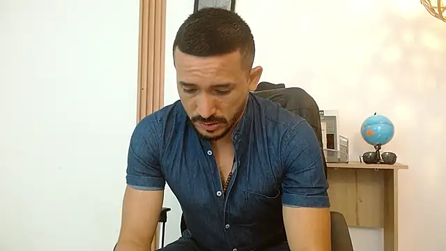 Reiko 85  online show from 10, 9, 2025