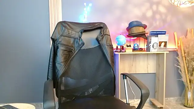 Reiko 85  online show from 20, 3, 2026