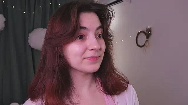 Snapshot of DracosMoon chatting on 12, 3, 2025 DracosMoon online show from 12, 3, 2025