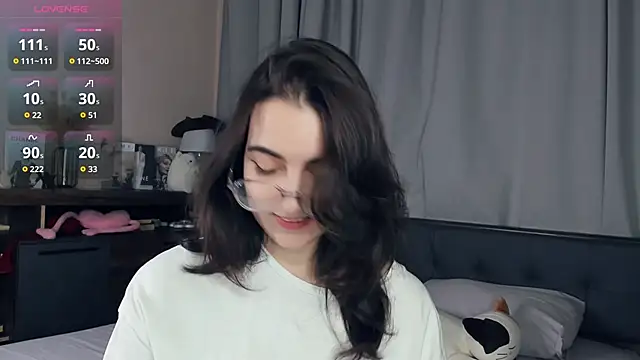 Snapshot of DracosMoon chatting on 22, 11, 2025 DracosMoon online show from 22, 11, 2025