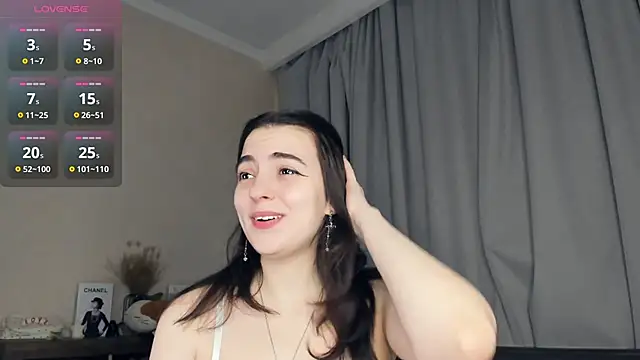 Snapshot of DracosMoon chatting on 29, 11, 2025 DracosMoon online show from 29, 11, 2025