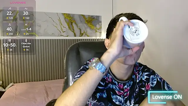 Dyla n18 online show from 24, 11, 2025