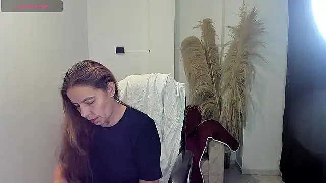 Snapshot of Milf_karlye chatting on 14, 6, 2026 Milf karlye online show from 14, 6, 2026