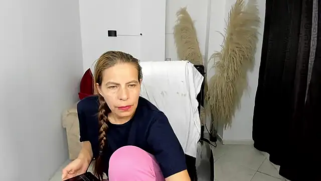 Milf karlye online show from 15, 3, 2026