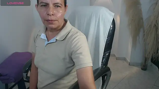 Milf karlye online show from 1, 12, 2025