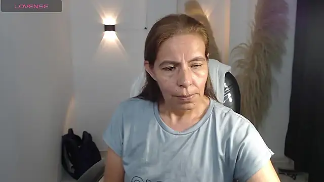 Milf karlye online show from 14, 1, 2026