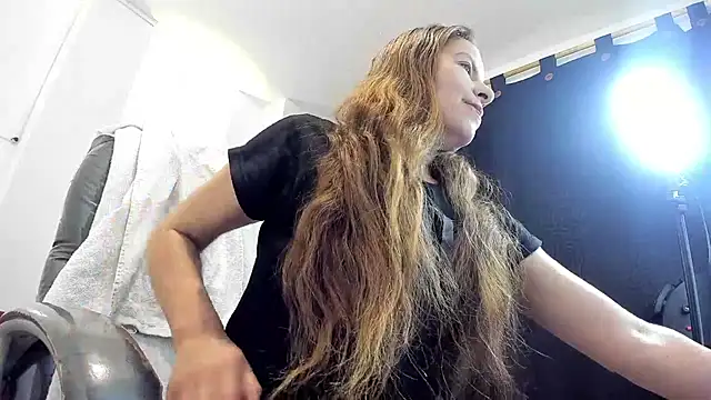 Snapshot of Milf_karlye chatting on 19, 7, 2026 Milf karlye online show from 19, 7, 2026