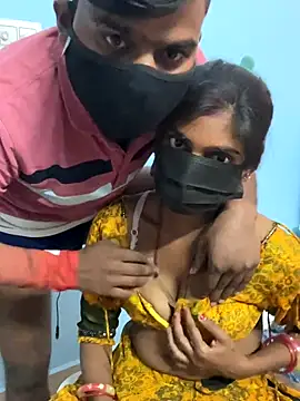 Snapshot of deshi_boybig chatting on 18, 10, 2025 deshi boybig online show from 18, 10, 2025