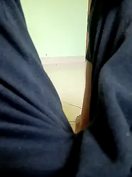 Snapshot of deshi_boybig chatting on 17, 3, 2025 deshi boybig online show from 17, 3, 2025