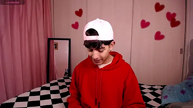 teobowny  online show from 5, 3, 2025