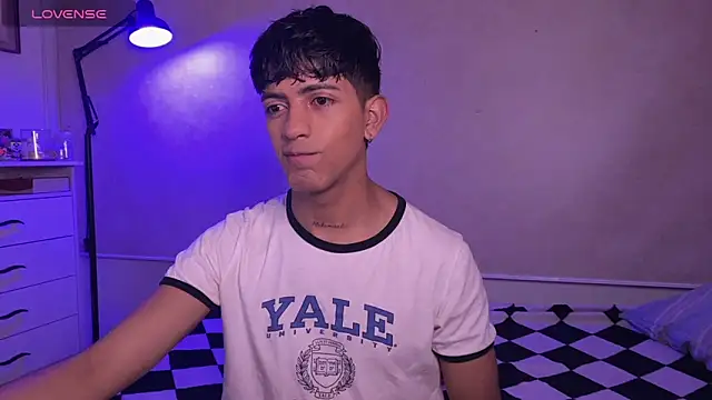 teobowny  online show from 3, 10, 2025