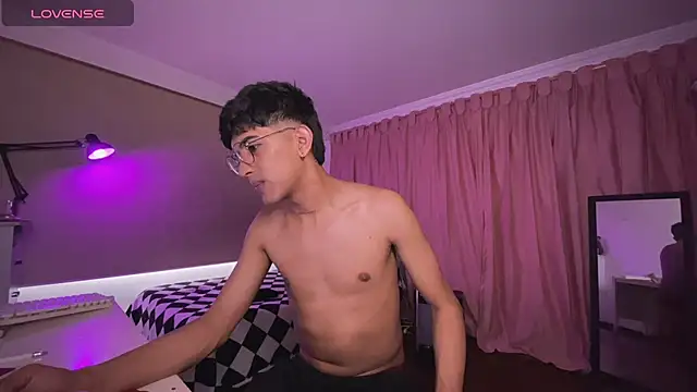 teobowny  online show from 5, 1, 2026