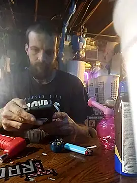 Whipit323 online show from 22, 12, 2024