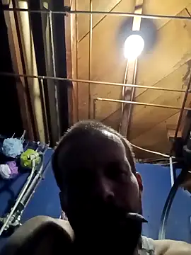 Whipit323 online show from 17, 4, 2026