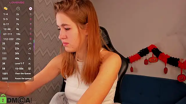 Jennifer Wadee online show from 30, 10, 2025