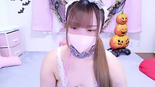 MAIKA pyon online show from 2, 11, 2025