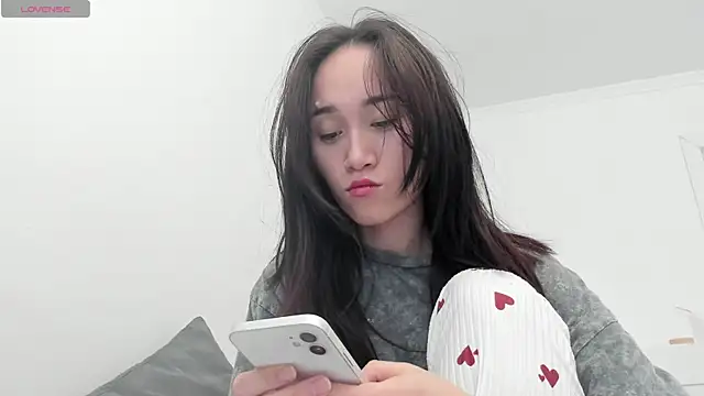 aenie online show from 11, 3, 2025