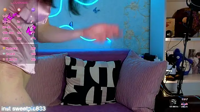 Snapshot of Anal_Girl_ chatting on 8, 3, 2025 Anal Girl online show from 8, 3, 2025