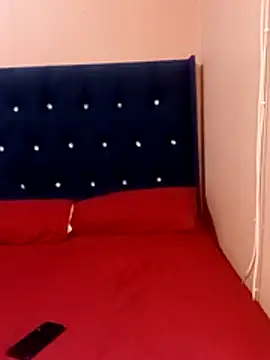 Luciouslips00 online show from 12, 2, 2026